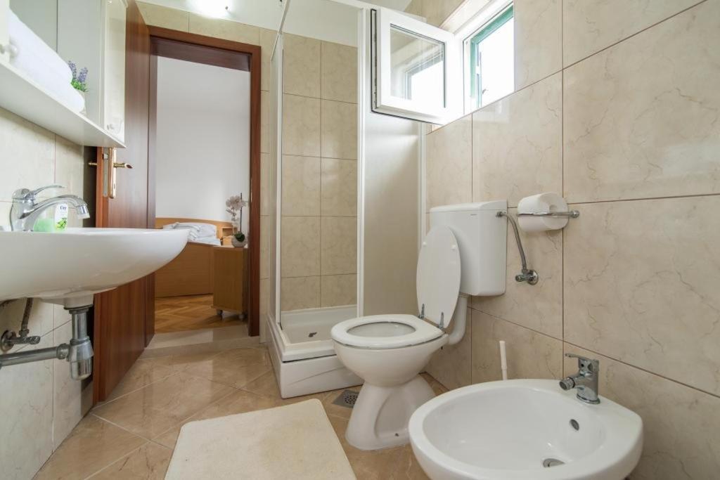 Apartment Marcela Сутиван Екстериор снимка